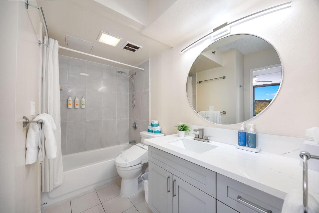 Photo of Bathroom in Waikiki
