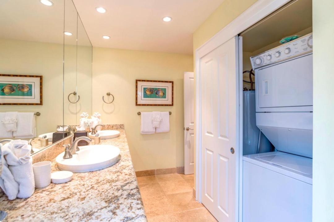 Photo of Bathroom in Napili