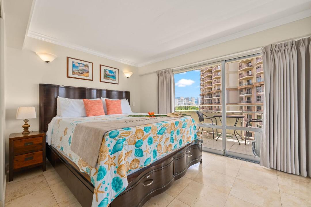 Photo of Bedroom in Waikiki