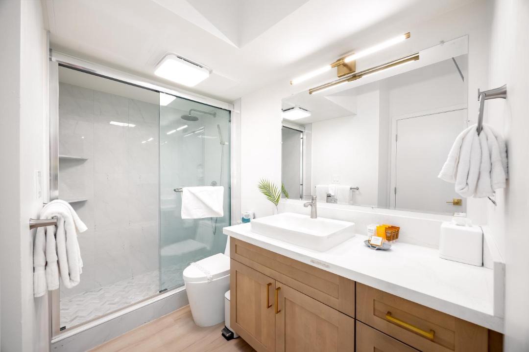Photo of Bathroom in Waikiki