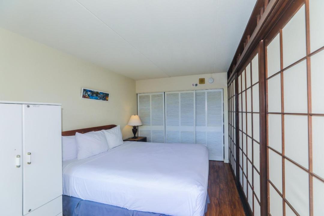 Photo of Bedroom in Waikiki