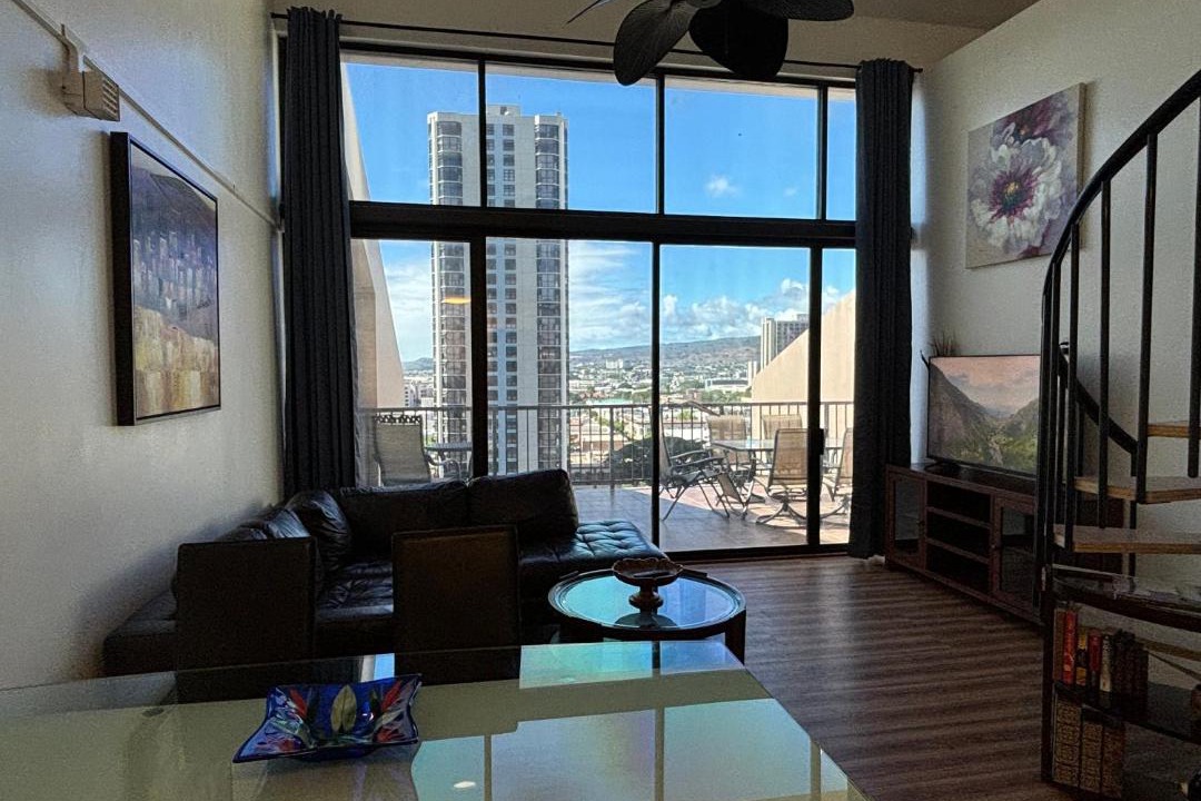 Photo of Others in Downtown Honolulu