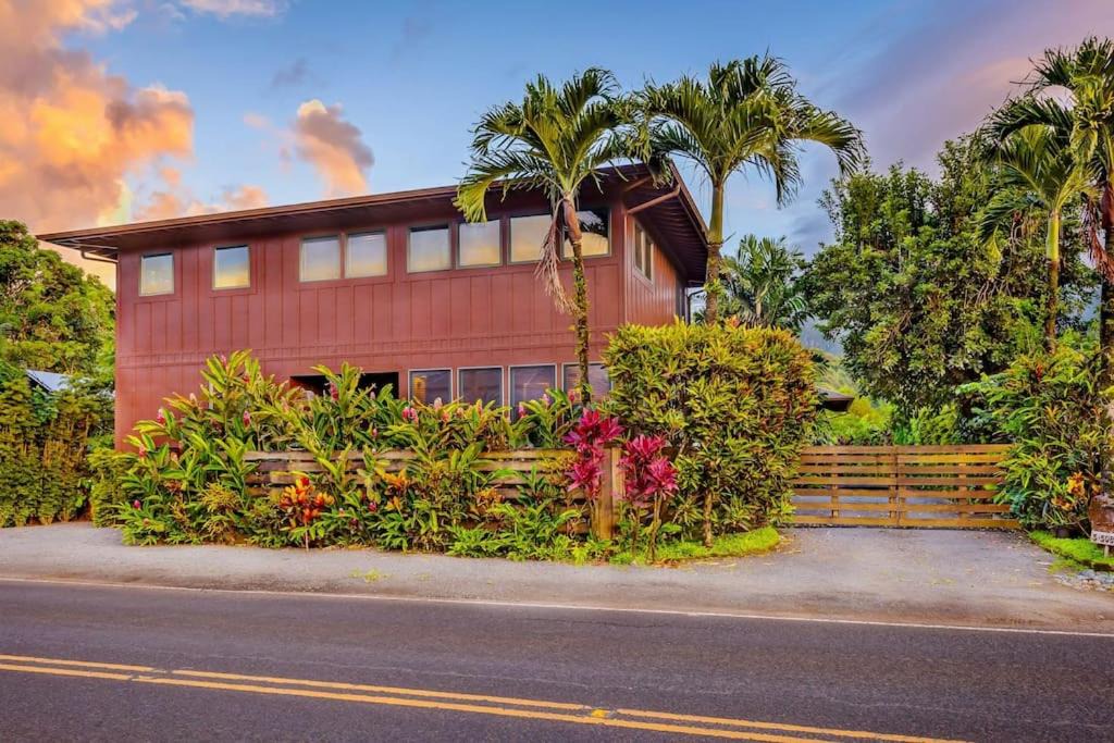 Photo of Others in Hanalei