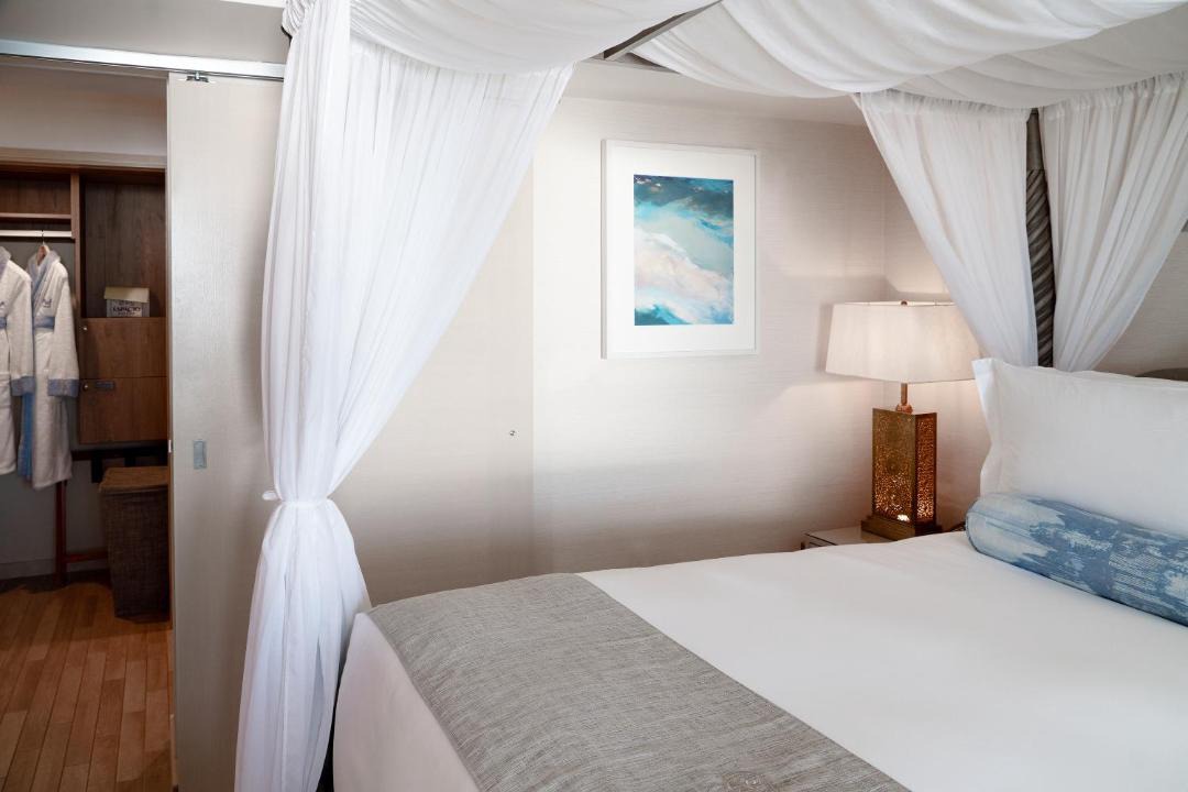Photo of Bedroom in Waikiki