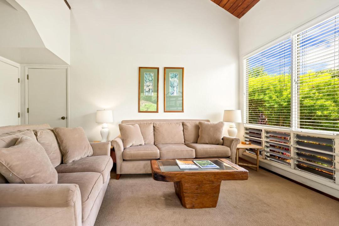Photo of Livingroom in Koloa