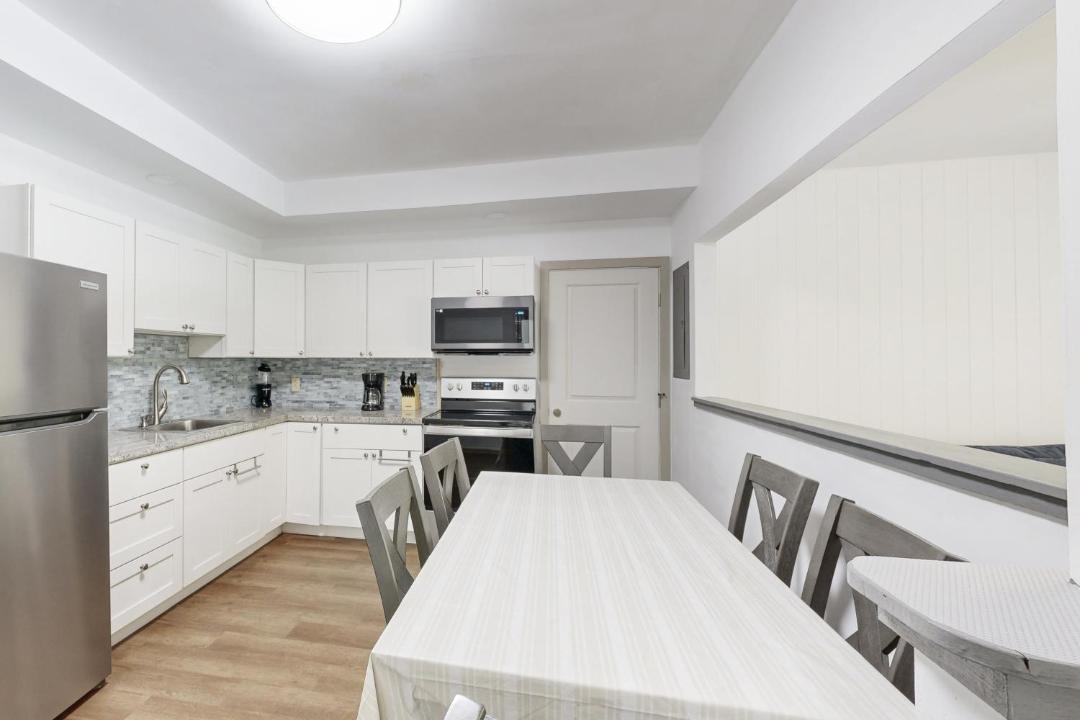 Photo of Kitchen in Kalihi Valley