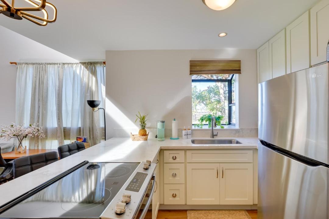 Photo of Kitchen in Historic Kailua Village