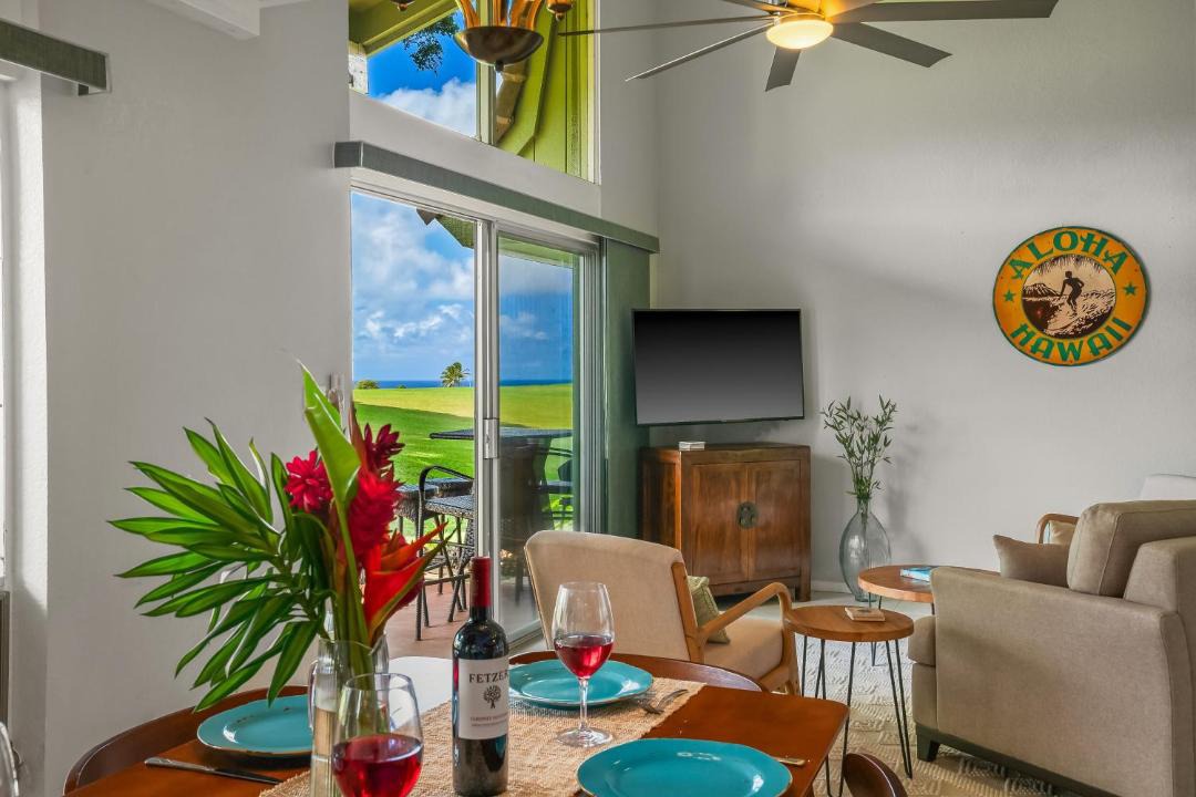 Photo of Livingroom in Princeville