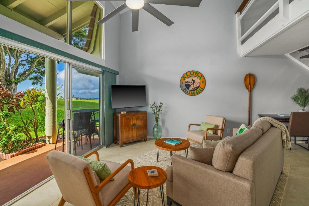 Photo of Livingroom in Princeville