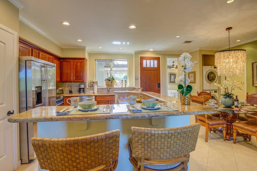 Photo of Livingroom in Kamuela