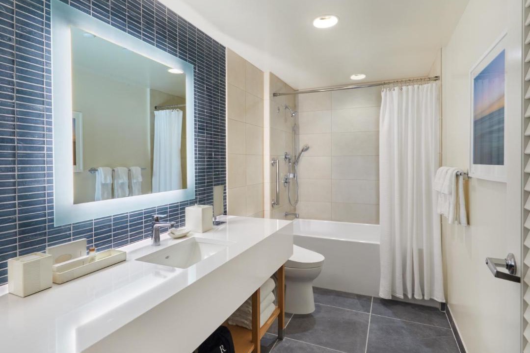 Photo of Bathroom in Ala Moana