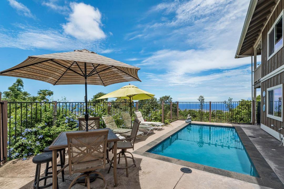 Photo of Patio Balcony in Kona Palisades