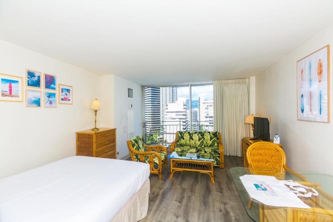 Photo of Bedroom in Waikiki