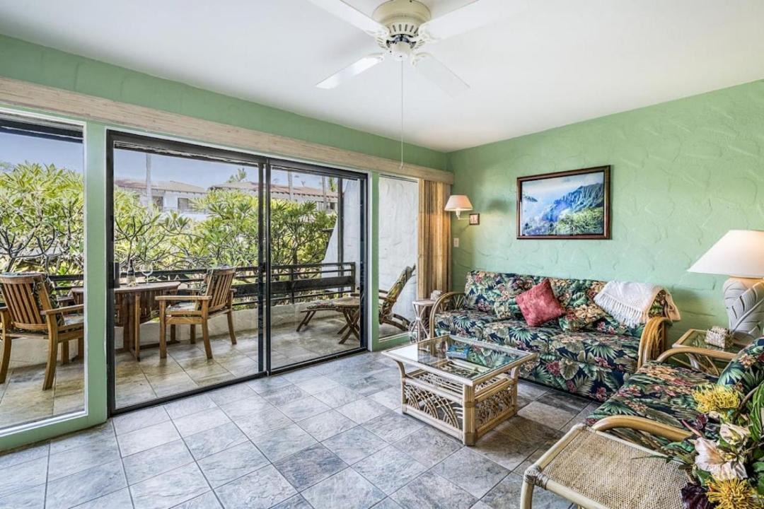 Photo of Livingroom in Kailua-Kona