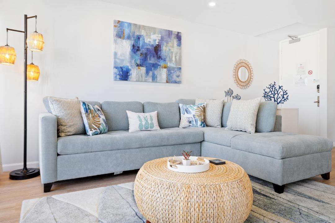 Photo of Livingroom in Waikiki