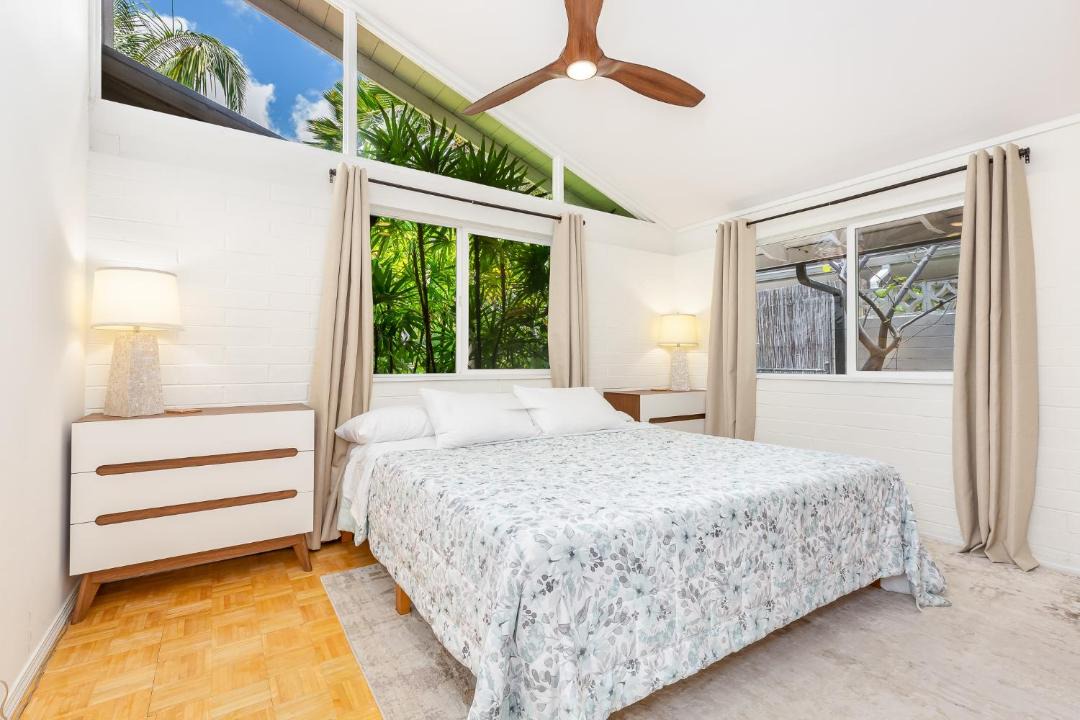 Photo of Bedroom in Portlock