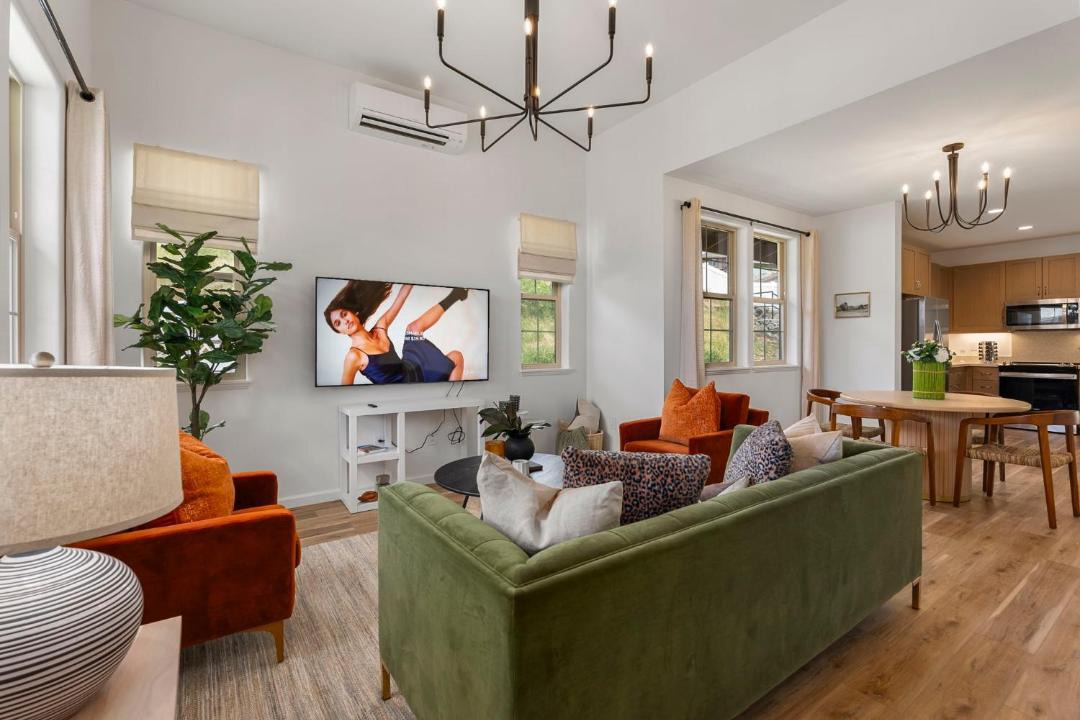 Photo of Livingroom in Makaha Valley