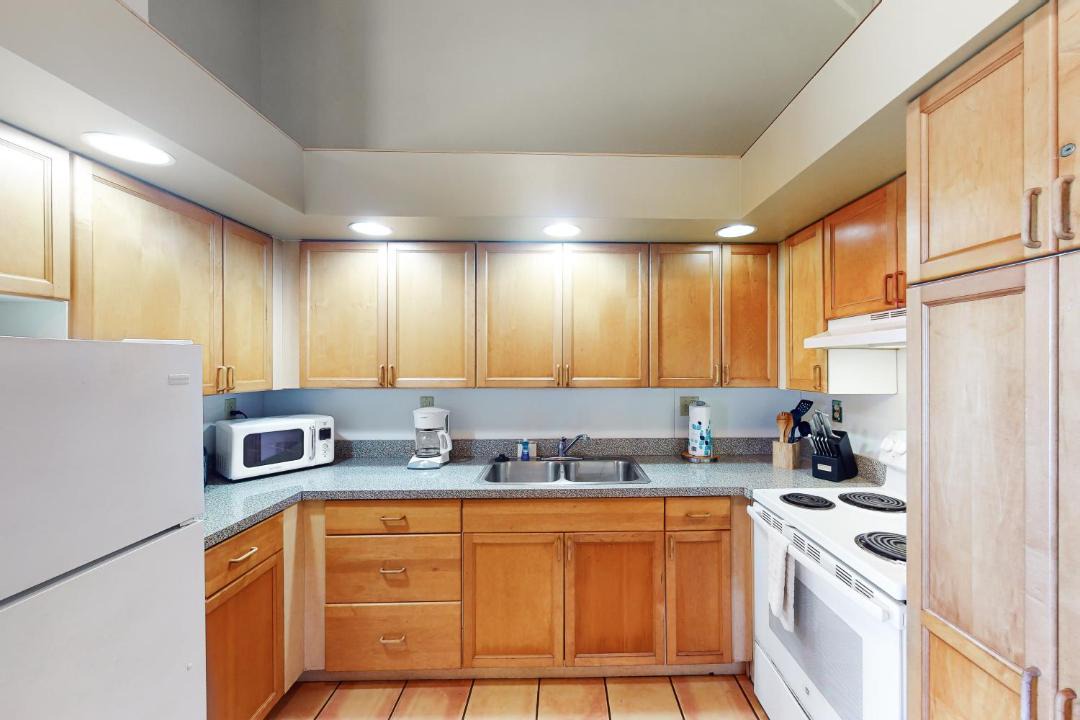 Photo of Kitchen in Maunaloa