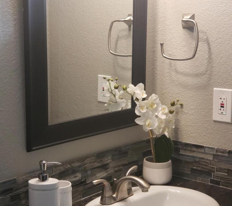 Photo of Bathroom in Nanawale Estates
