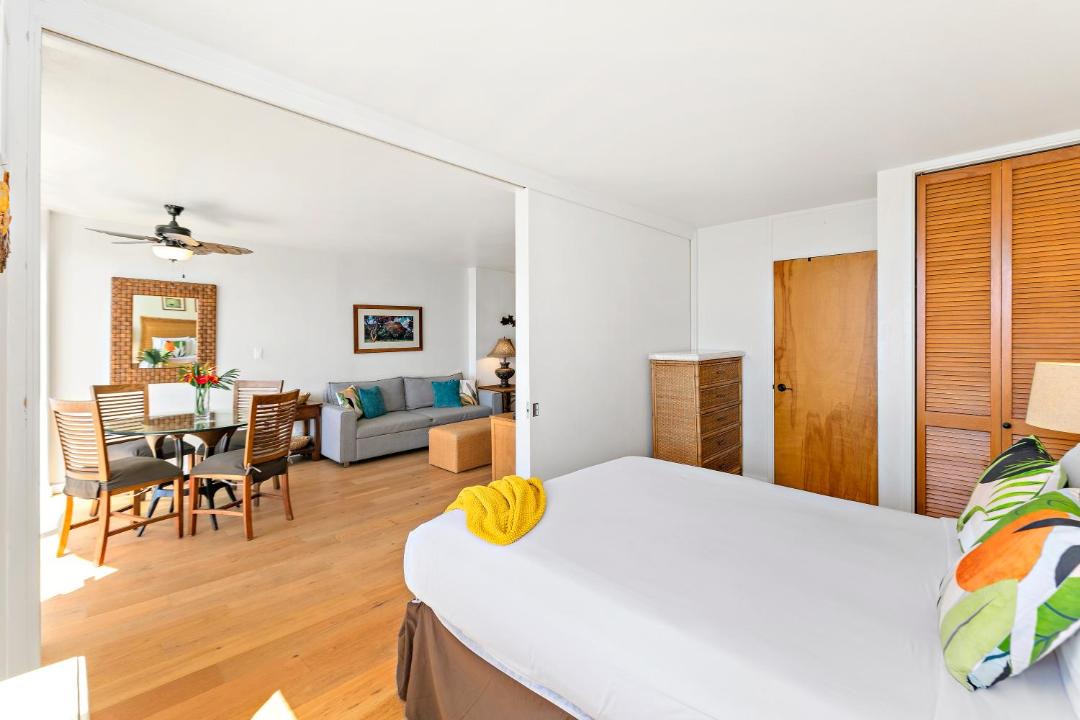 Photo of Bedroom in Waikiki