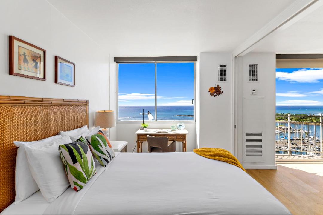 Photo of Bedroom in Waikiki