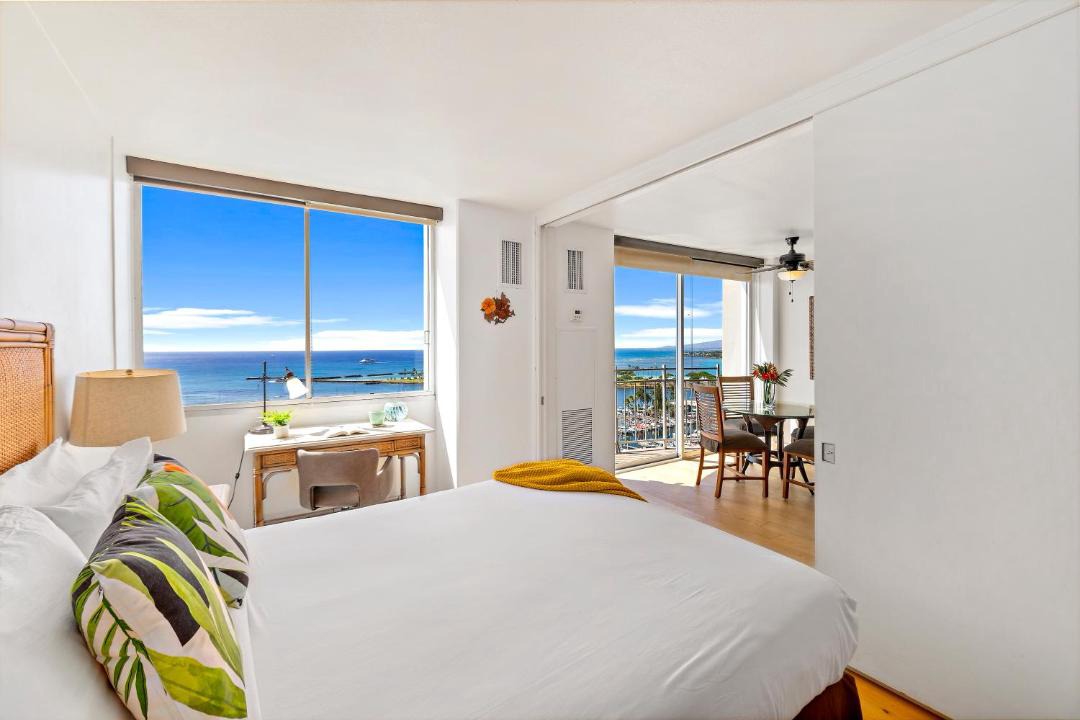 Photo of Bedroom in Waikiki