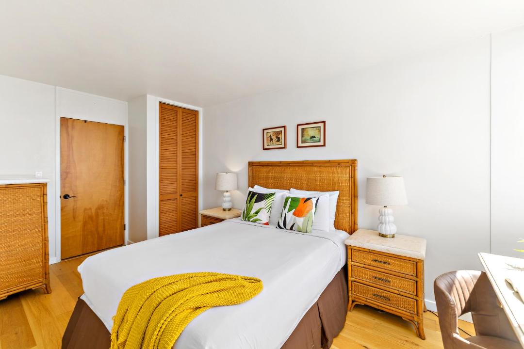 Photo of Bedroom in Waikiki