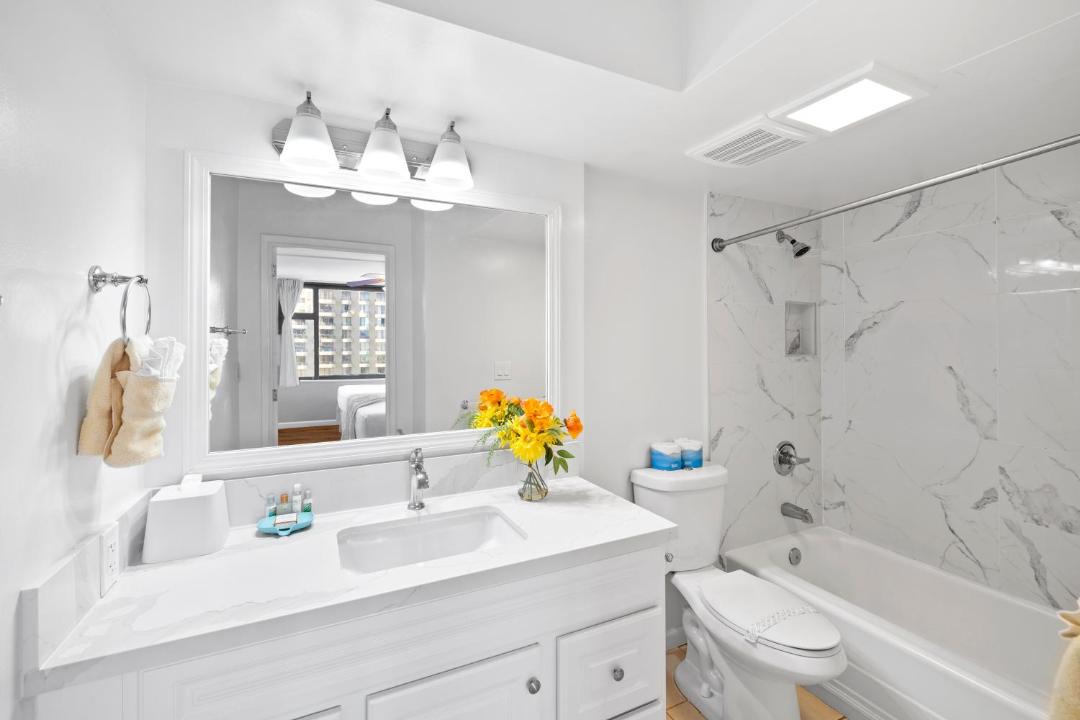 Photo of Bathroom in Waikiki