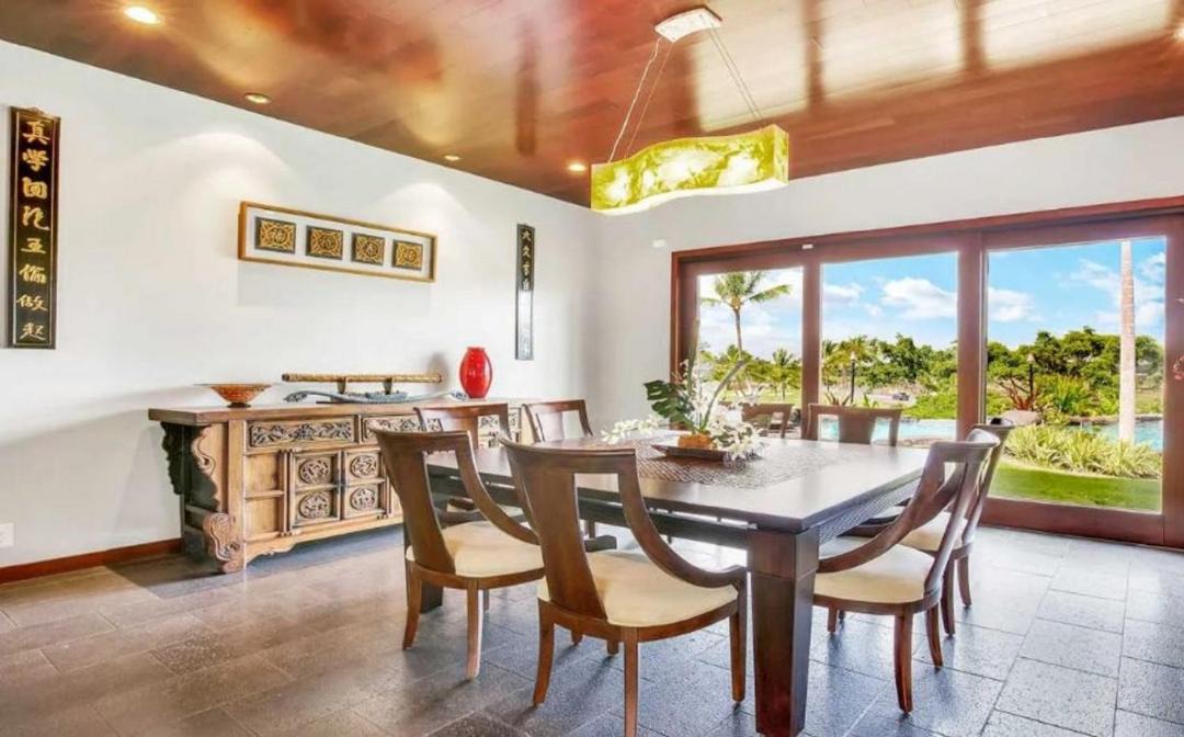 Photo of Livingroom in Kamuela