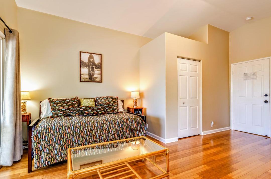 Photo of Bedroom in Kahaluu Bay