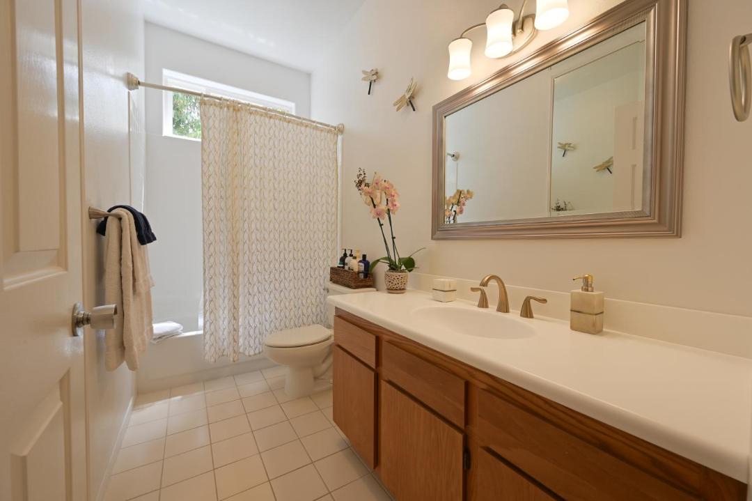 Photo of Bathroom in Kehena Beach Estates