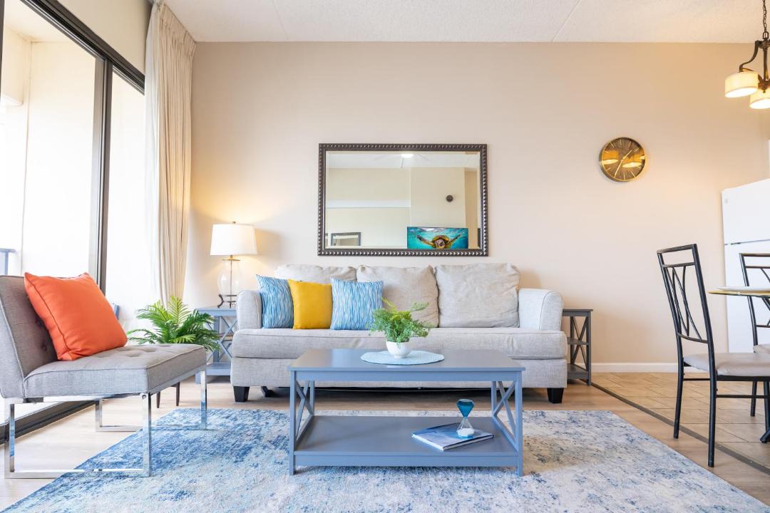 Photo of Livingroom in Waikiki