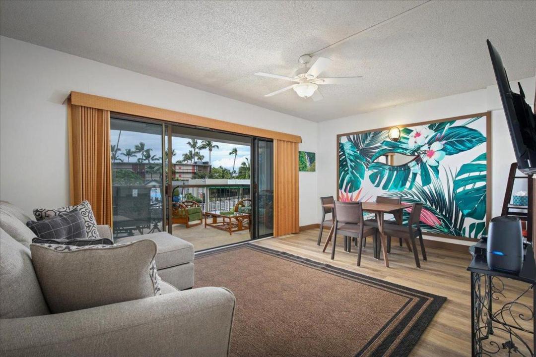 Photo of Livingroom in Historic Kailua Village
