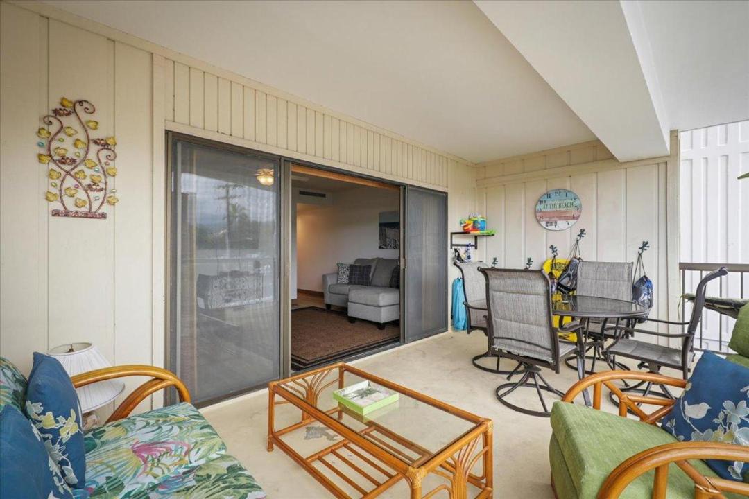 Photo of Patio Balcony in Historic Kailua Village