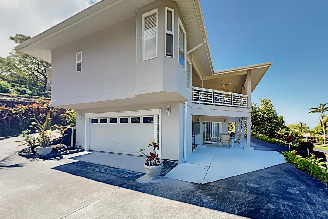 Photo of Buildings in Kailua-Kona