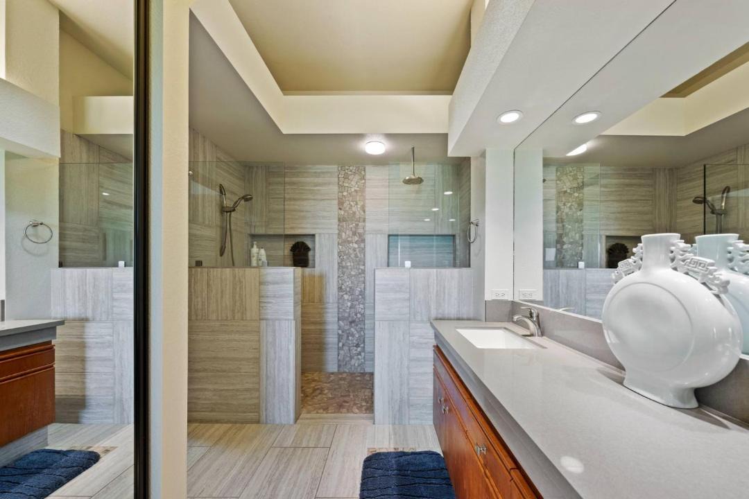 Photo of Bathroom in Waikoloa