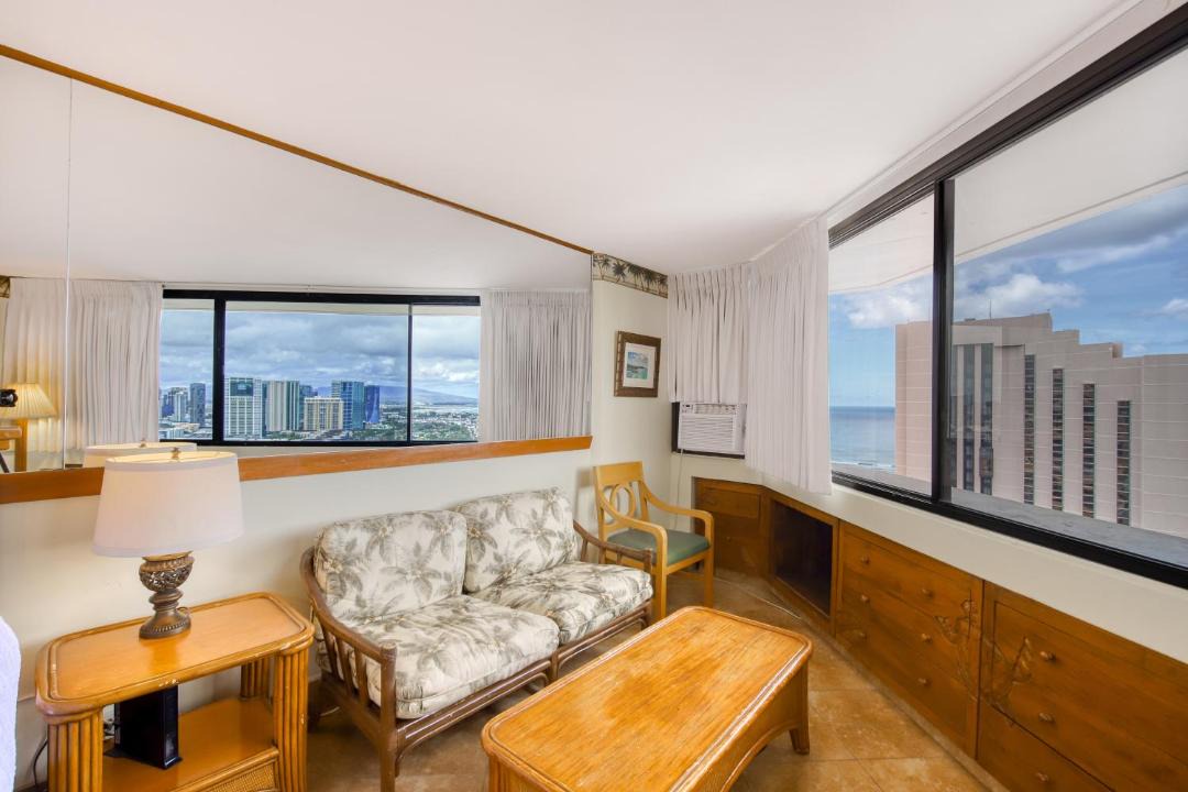 Photo of Livingroom in Waikiki