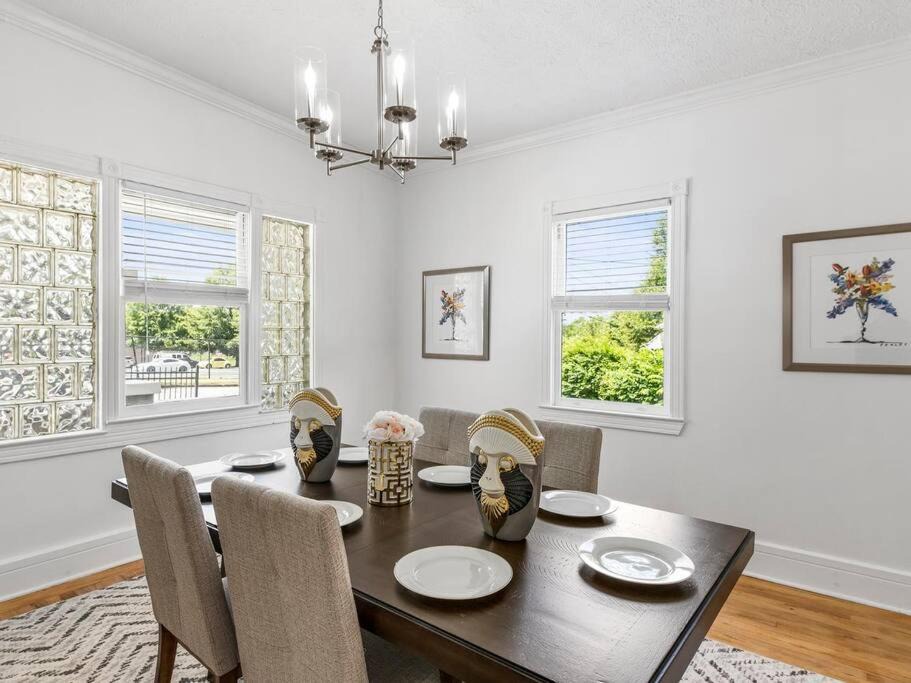 Photo of Livingroom in Pittsburgh