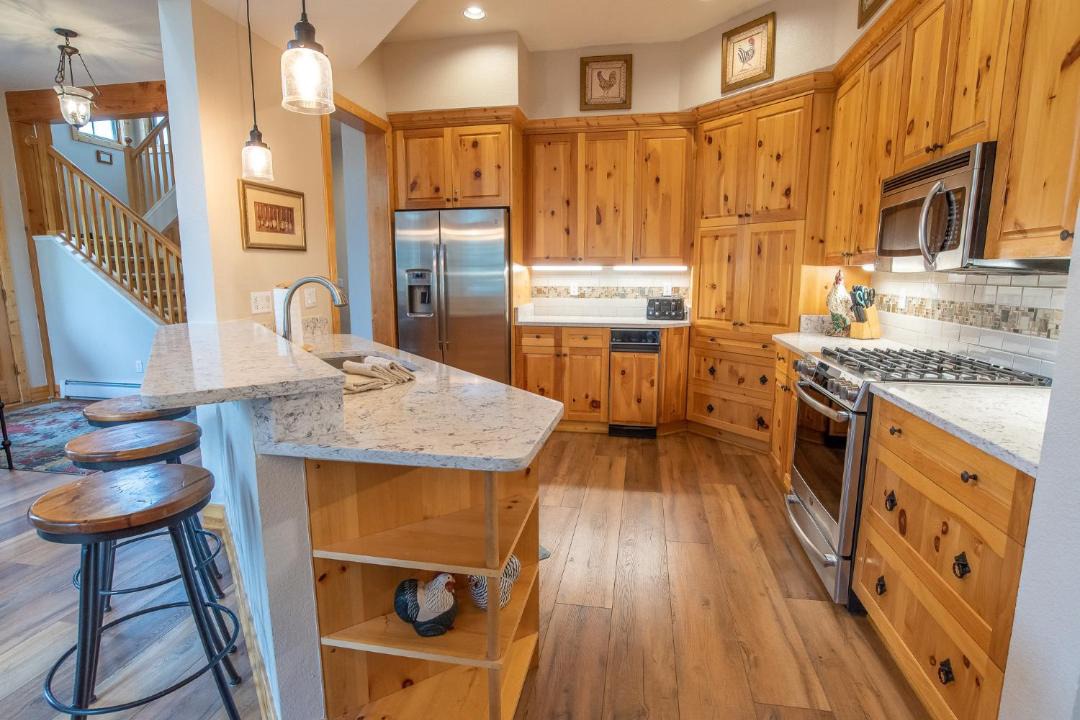 Photo of Kitchen in Peak 8