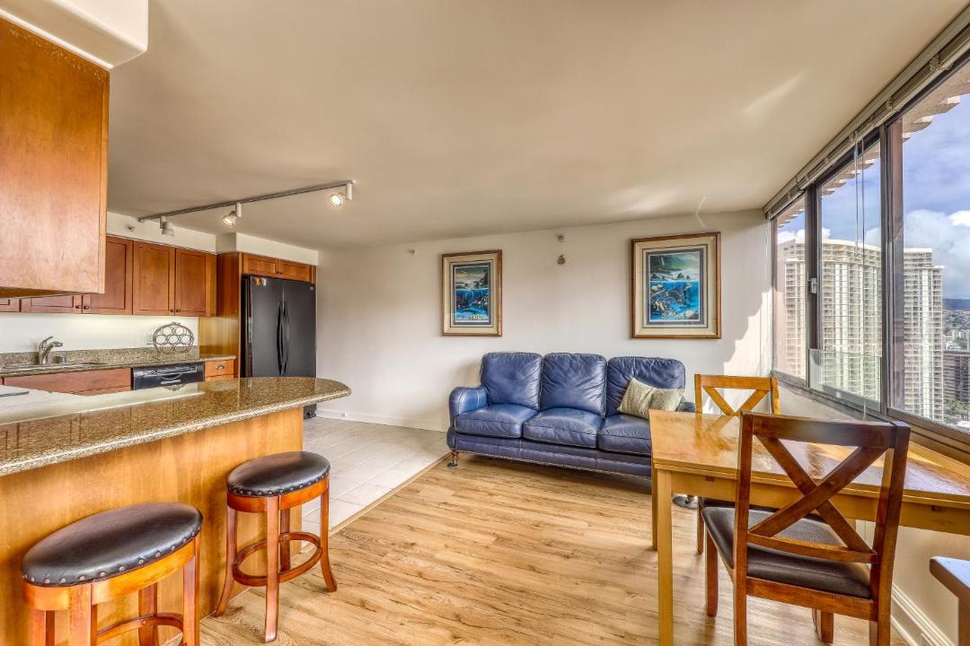 Photo of Livingroom in Waikiki