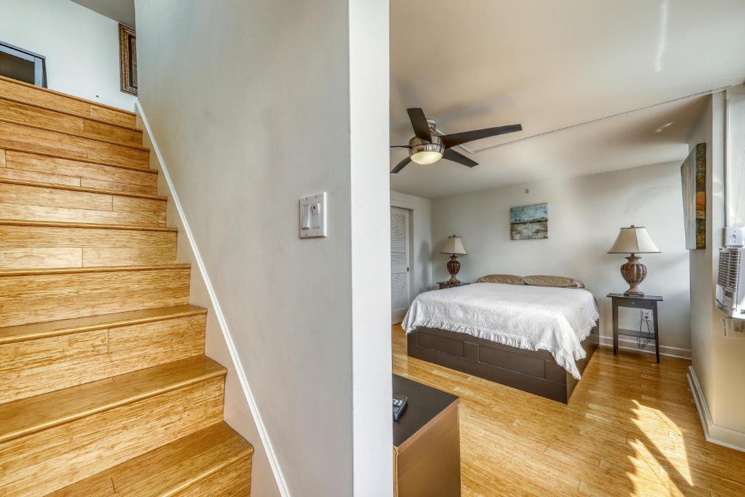 Photo of Bedroom in Waikiki