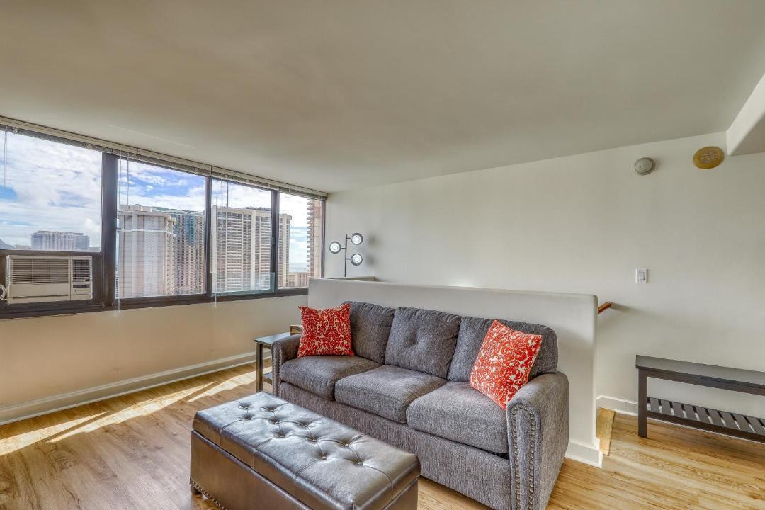 Photo of Livingroom in Waikiki