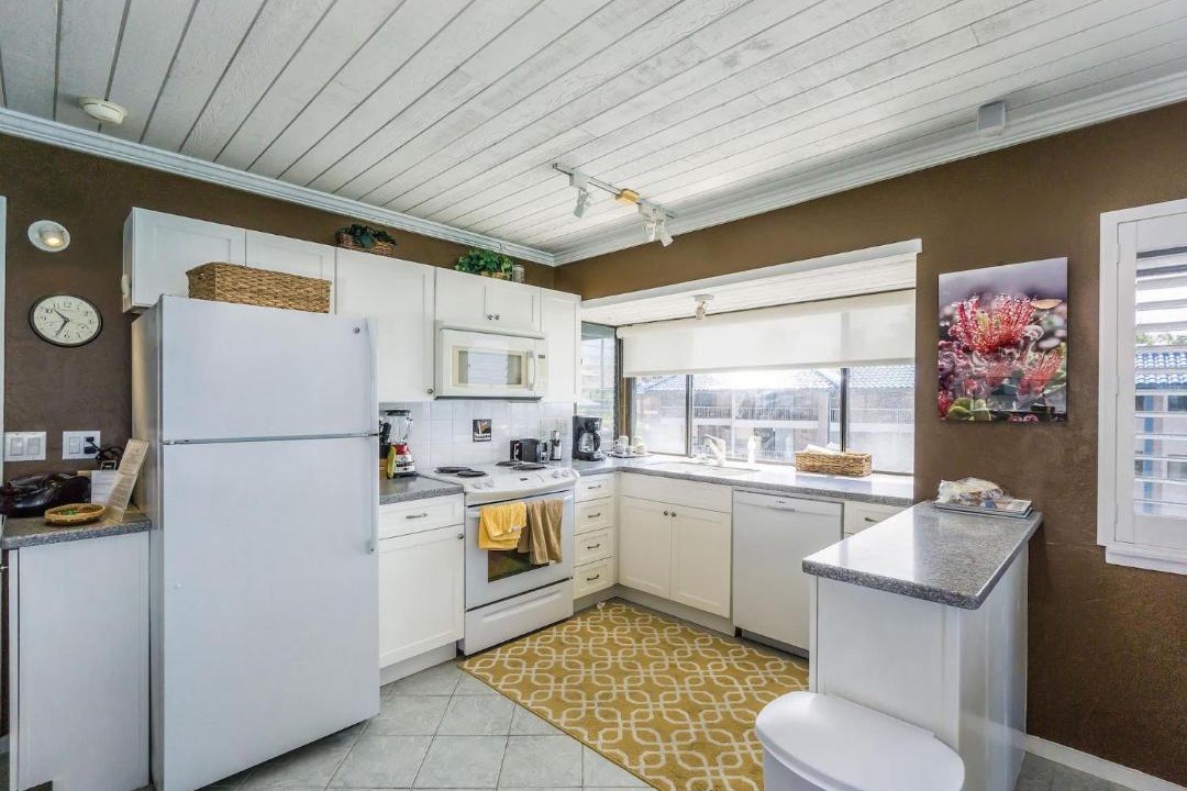 Photo of Kitchen in Historic Kailua Village