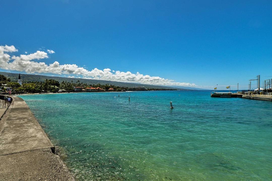 Photo of Others in Historic Kailua Village