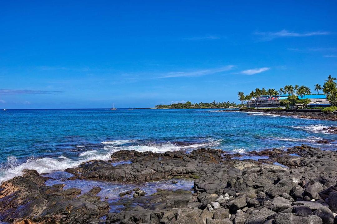 Photo of Others in Historic Kailua Village