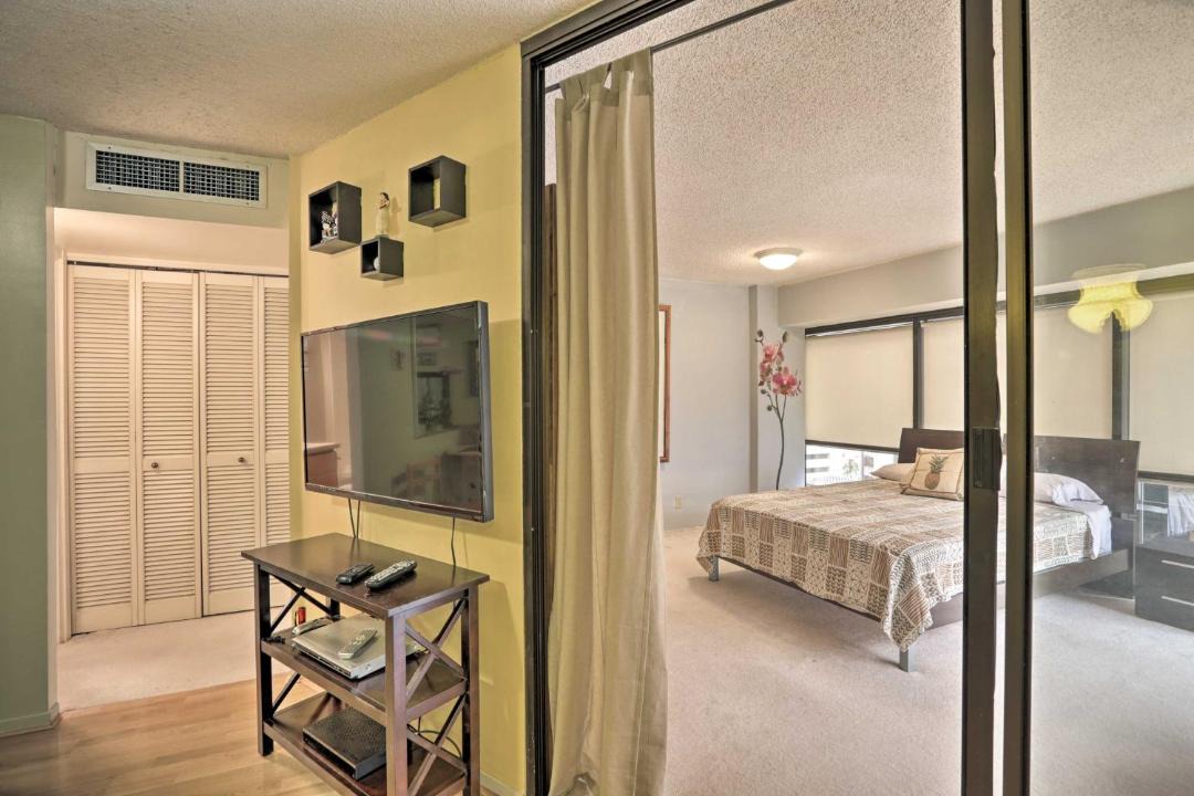 Photo of Bedroom in Downtown Honolulu