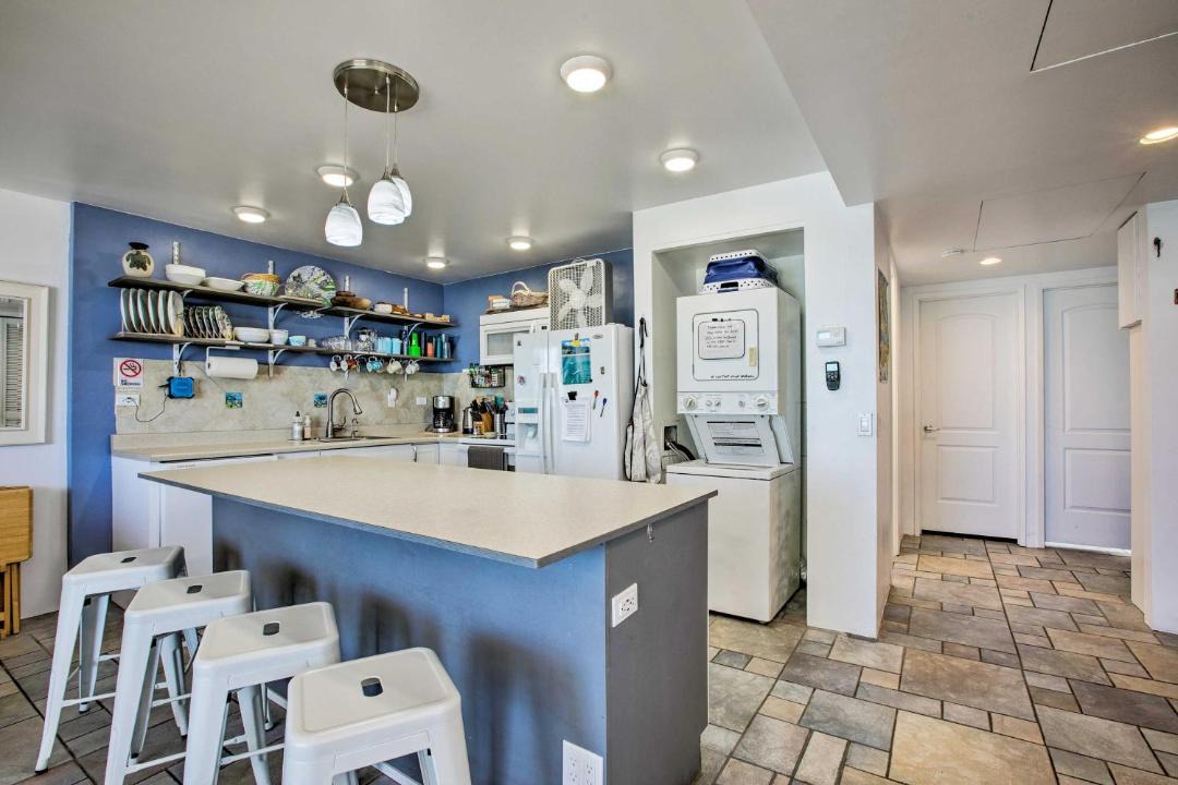 Photo of Kitchen in Makaha