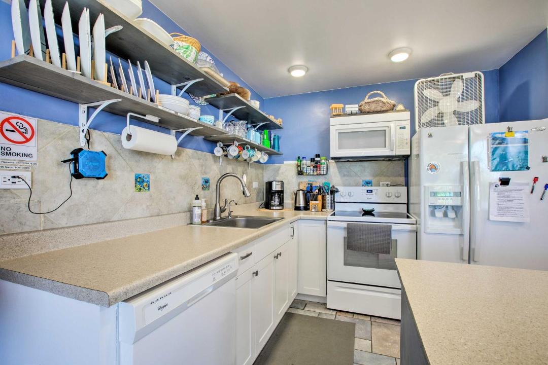Photo of Kitchen in Makaha
