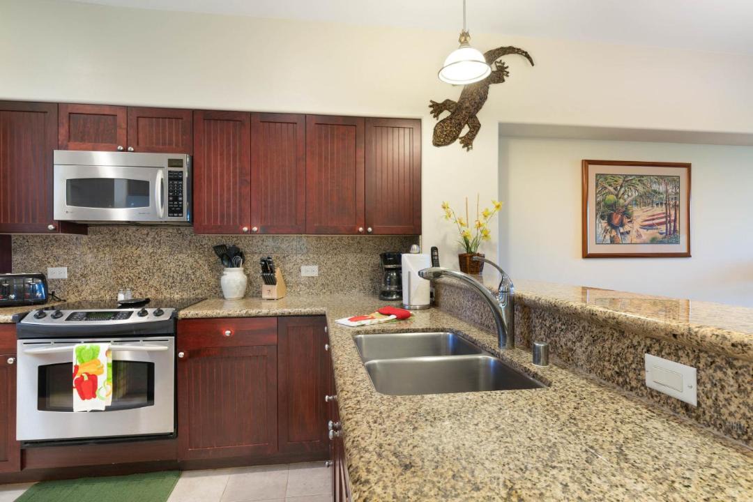 Photo of Kitchen in Waikoloa