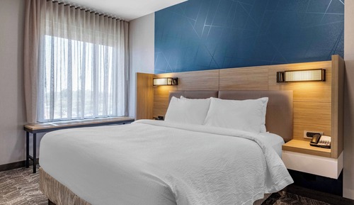 Suite, Multiple Beds, Hearing Accessible (Roll-in Shower)